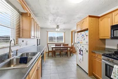 11 Madison Drive, Zelienople, PA 16063 - Photo 9