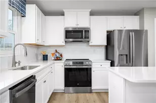 230 SouthFork Dr, North Fayette, PA 15071 - Photo 3