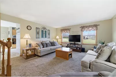 412 Emily Ln, McDonald, PA 15057 - Photo 9