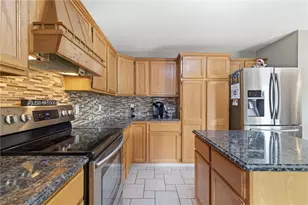 412 Emily Ln, McDonald, PA 15057 - Photo 17