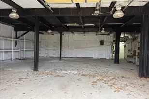 537 Lincoln Hwy, East McKeesport, PA 15035 - Photo 9