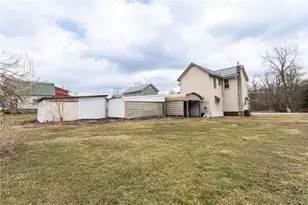 2814 W Crawford Ave, Dunbar Township, PA 15425 - Photo 5