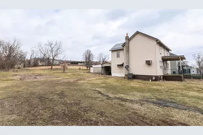 2814 W Crawford Ave, Dunbar Township, PA 15425 - Photo 3