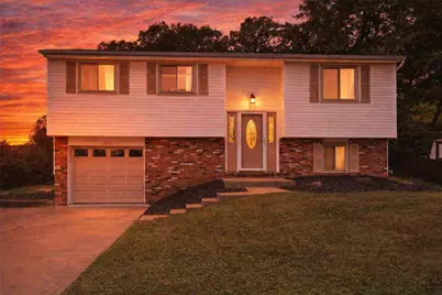 2883 Amy Drive, South Park, PA 15129 - Photo 1