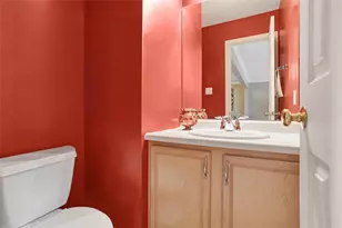 38 Castle View Dr, Kennedy Township, PA 15136 - Photo 9