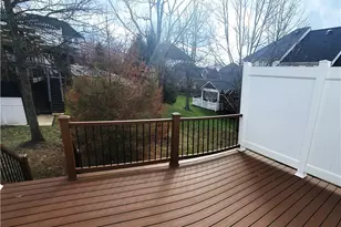 523 E Vanderbilt Dr, Adams Township, PA 16046 - Photo 19