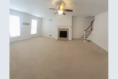 523 E Vanderbilt Drive, Adams Township, PA 16046 - Photo 3