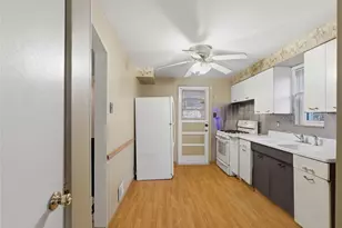 2013 Woodward Ave, Pittsburgh, PA 15226 - Photo 9