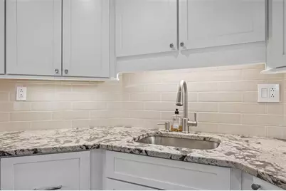 5 Bayard Road #219, Pittsburgh, PA 15213 - Photo 9