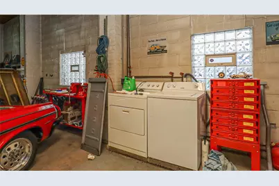 100 Sheehan Ln, Fairchance, PA 15436 - Photo 11