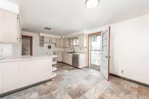 6576 Library Rd, South Park, PA 15129 - Photo 7