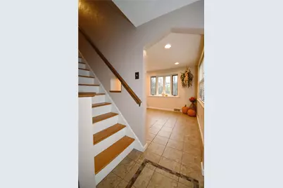 110 Thames Pl, Pittsburgh, PA 15241 - Photo 3