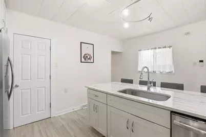 447 Edith St, Pittsburgh, PA 15211 - Photo 13