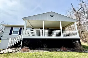 781 McClane Farm Rd, Chartiers, PA 15301 - Photo 1