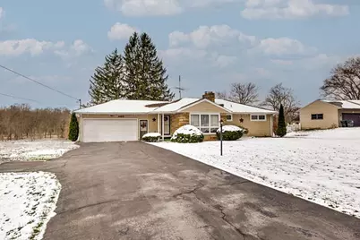 860 S Keel Ridge Rd, Hermitage, PA 16148 - Photo 1
