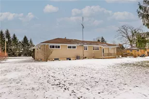 860 S Keel Ridge Rd, Hermitage, PA 16148 - Photo 5