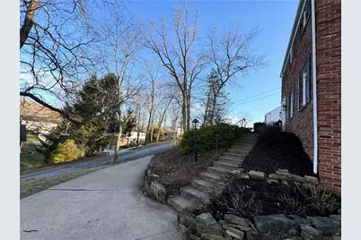 181 E Highland Dr, Peters Township, PA 15317 - Photo 3