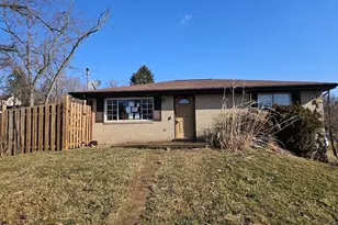 900 Sycamore St, Washington, PA 15301 - Photo 3