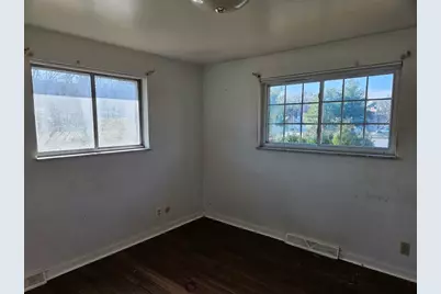 900 Sycamore St, Washington, PA 15301 - Photo 17