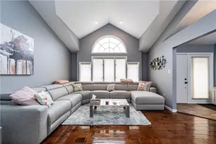 501 Casa Vita Dr, Hempfield Township, PA 15601 - Photo 3