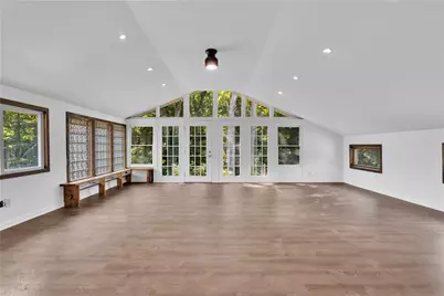 446 Amherst Ave, Moon/Crescent Twp, PA 15108 - Photo 9