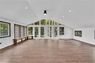 446 Amherst Ave, Moon/Crescent Twp, PA 15108 - Photo 9