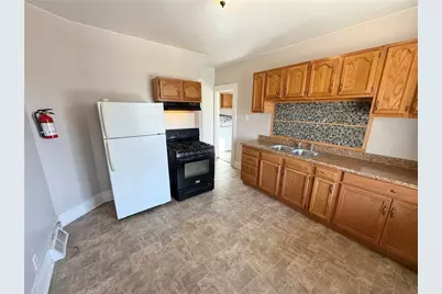 433 New York Ave #Front, Rochester, PA 15074 - Photo 7