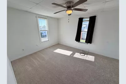 433 New York Ave #Front, Rochester, PA 15074 - Photo 11