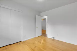 111 Roosevelt Dr, Center Township, PA 15061 - Photo 17