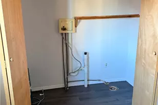 433 New York Ave, Rochester, PA 15074 - Photo 9