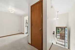 105 Laurel Ct, Ross Twp, PA 15202 - Photo 3