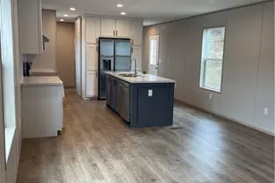 1406 A Hidden Valley Dr, Robinson Twp, PA 15019 - Photo 3