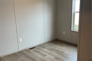 1406 A Hidden Valley Dr, Robinson Twp, PA 15019 - Photo 9