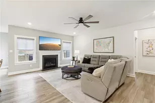 320 Crest Ln, Adams Township, PA 16046 - Photo 15