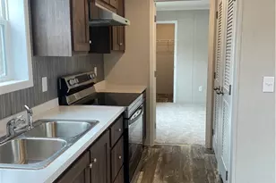 1410 A Hidden Valley Dr, Robinson Twp, PA 15019 - Photo 3