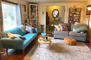 207 E 4th Ave, Latrobe, PA 15650 - Photo 9