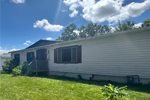 207 E 4th Ave, Latrobe, PA 15650 - Photo 3