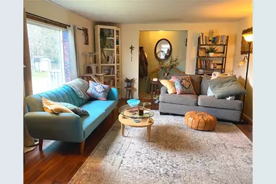 207 E 4th Ave, Latrobe, PA 15650 - Photo 7