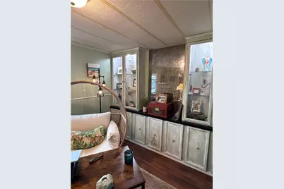 207 E 4th Ave, Latrobe, PA 15650 - Photo 11