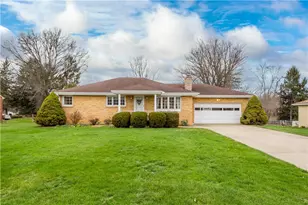 9 Freedom Dr S, South Fayette, PA 15017 - Photo 1