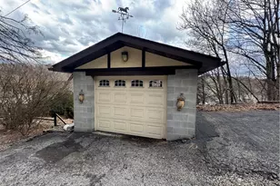 839 Larimer Ave, Wilkins Township, PA 15145 - Photo 29