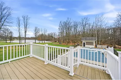 626 Lorenwood Drive, Hermitage, PA 16148 - Photo 17