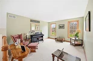 626 Lorenwood Dr, Hermitage, PA 16148 - Photo 7