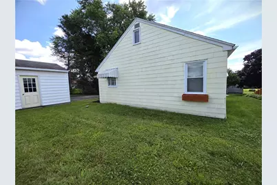 719 Christy Ave, Ford Cliff Boro, PA 16228 - Photo 13
