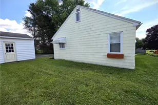 719 Christy Ave, Ford Cliff Boro, PA 16228 - Photo 13