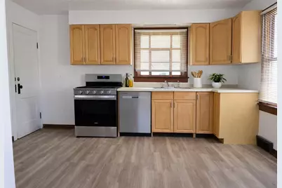 719 Christy Ave, Ford Cliff Boro, PA 16228 - Photo 5