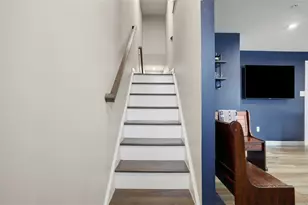 824 Theda-Dori St, Cranberry Township, PA 16066 - Photo 3