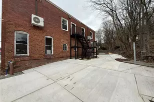 260 Oak Ave, Rayburn Township, PA 16201 - Photo 1