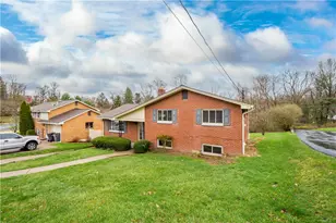 2339 Lambeth Dr, Pittsburgh, PA 15241 - Photo 3