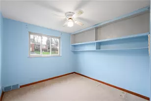 2339 Lambeth Dr, Pittsburgh, PA 15241 - Photo 17